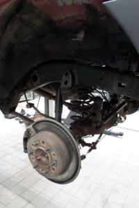 Landcruiser rear suspension before