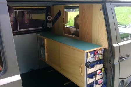 VW-Bus front cabinet