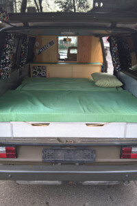VW-Bus sleeping area