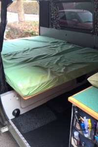 VW-Bus sleeping area