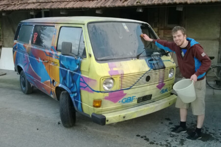 VW-Bus after rebuilt engine